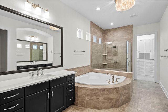 3701 W JETTON AVENUE, Tampa, FL 33629