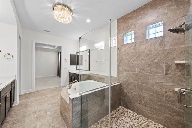 3701 W JETTON AVENUE, Tampa, FL 33629