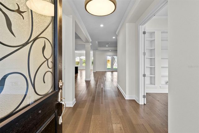 3701 W JETTON AVENUE, Tampa, FL 33629