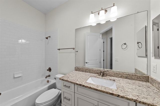 3701 W JETTON AVENUE, Tampa, FL 33629