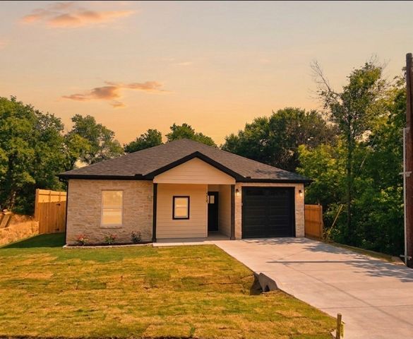 4018 Montana Trail, Granbury, TX 76048
