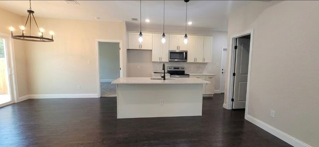 4018 Montana Trail, Granbury, TX 76048