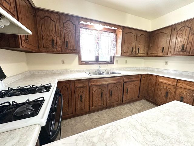 458 Lafond Avenue, Saint Paul, MN 55103