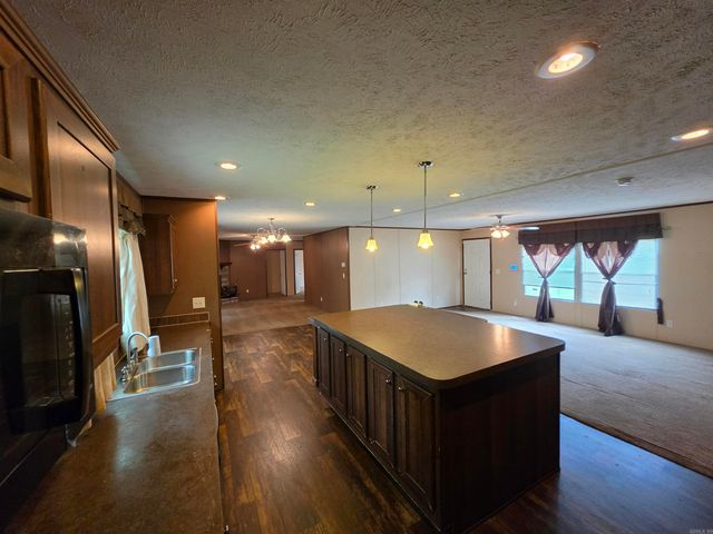 5268 Prince St, Conway, AR 72034