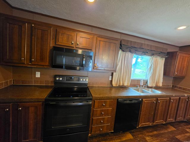 5268 Prince St, Conway, AR 72034