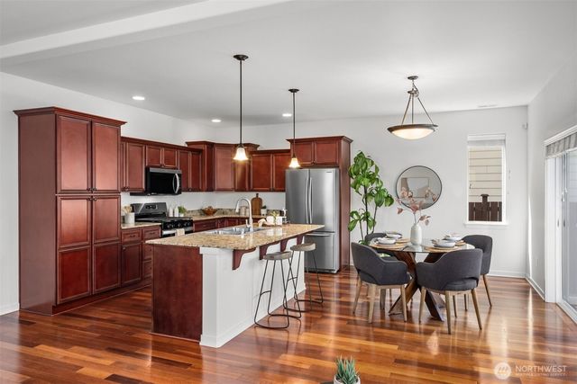 5202 NE 7th Street, Renton, WA 98059