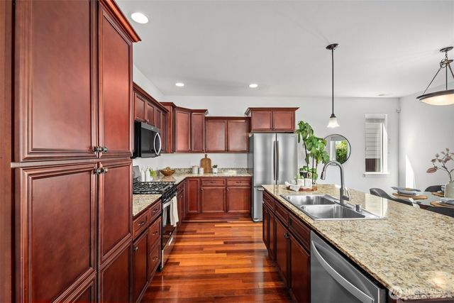 5202 NE 7th Street, Renton, WA 98059