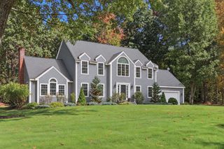 25 Mclains Woods Rd, Groton, MA 01450