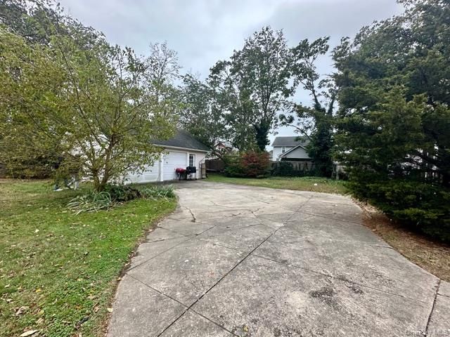 90 E Roe Boulevard, Patchogue, NY 11772