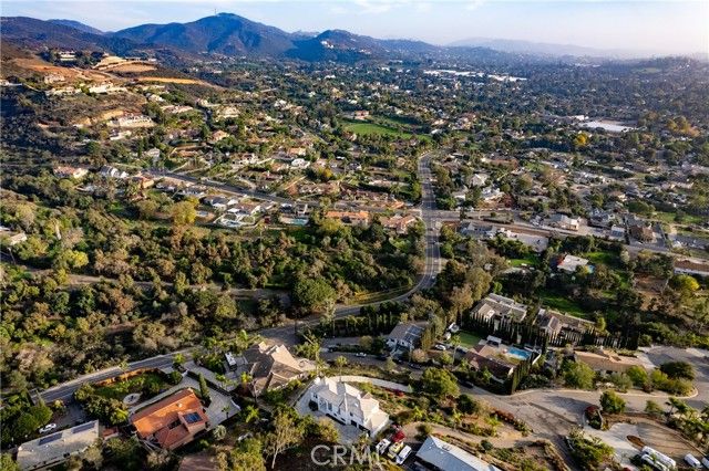 1522 Maxwell Lane, Vista, CA 92084