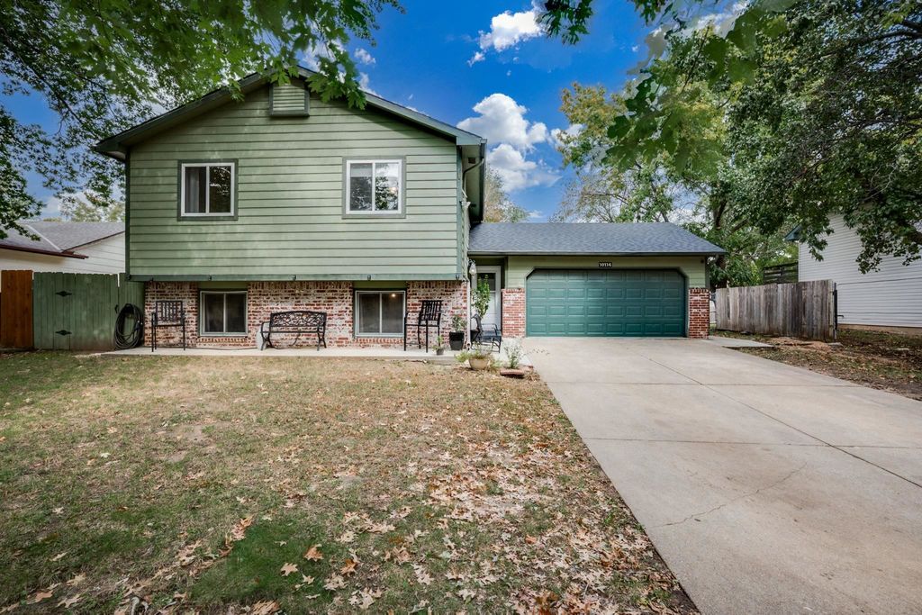 10114 W Carr St, Wichita, KS 67209