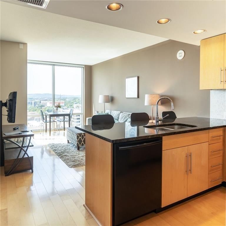 300 Bowie ST 1306, Austin, TX 78703