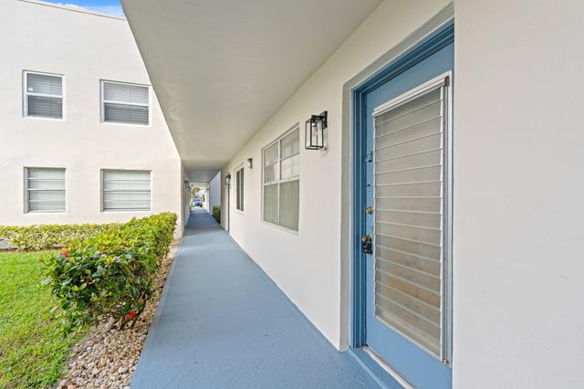 246 NORMANDY Lane F, Delray Beach, FL 33484