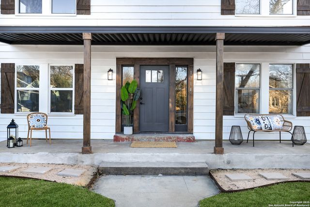 1714 W Mistletoe, San Antonio, TX 78201