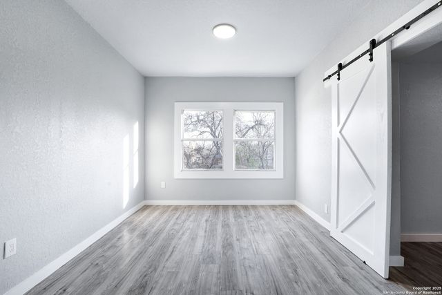 1714 W Mistletoe, San Antonio, TX 78201