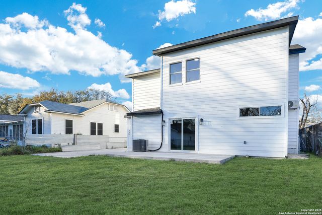 1714 W Mistletoe, San Antonio, TX 78201