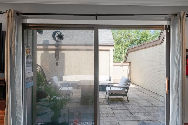 85 Viscount Drive 1C, Milford, CT 06460