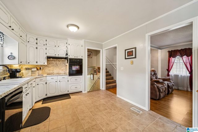 100 OAK LANE, Oneonta, AL 35121