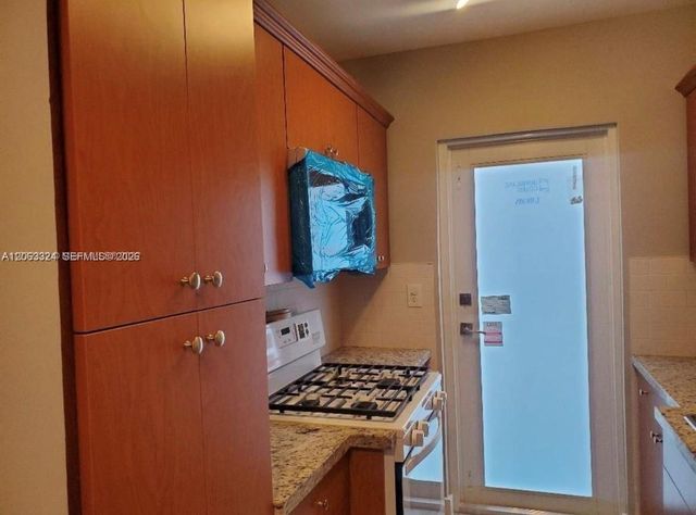8035 Byron Ave 2, Miami Beach, FL 33141