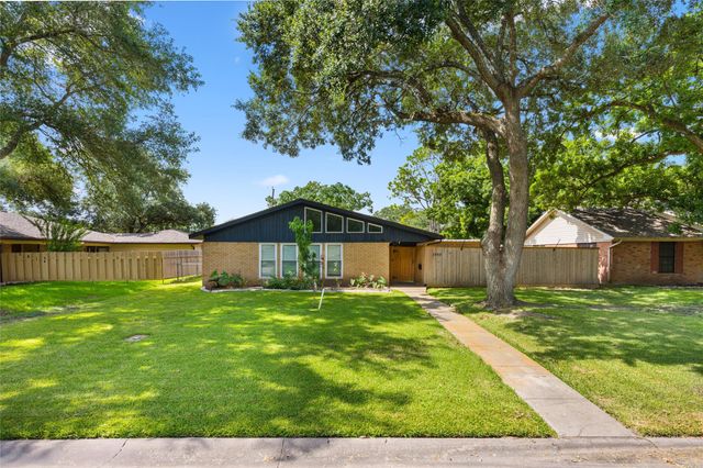 3808 Avenue O, Rosenberg, TX 77471