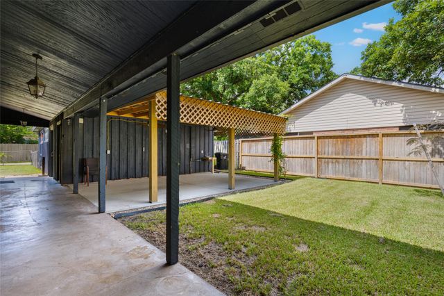 3808 Avenue O, Rosenberg, TX 77471