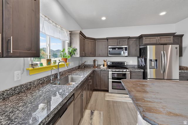 1374 W BALLAST WAY, Eagle Mountain, UT 84005