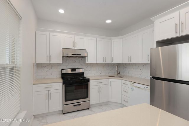 154 Yarmouth Court 52, Holmdel, NJ 07733