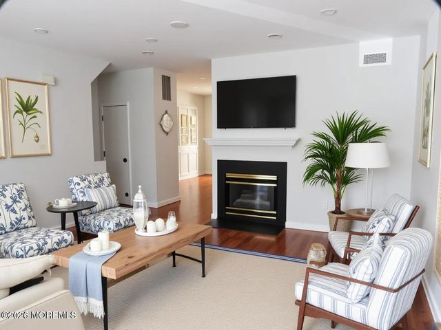 154 Yarmouth Court 52, Holmdel, NJ 07733