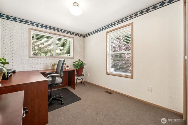 3122 Hollywood Drive NE, Olympia, WA 98516