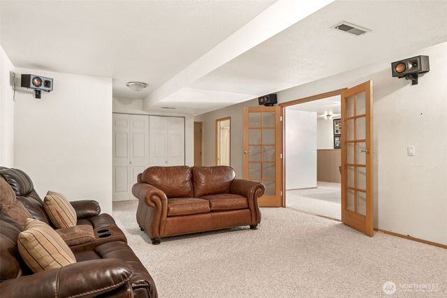 3122 Hollywood Drive NE, Olympia, WA 98516