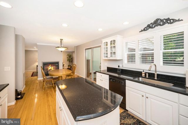3906 LAKEVIEW PKWY, Locust Grove, VA 22508