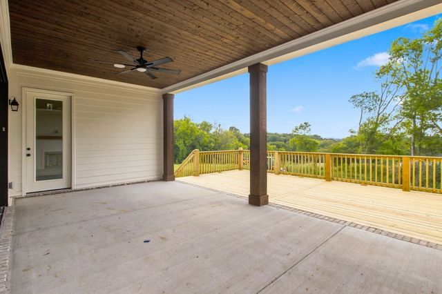 6473 Drumright Rd, College Grove, TN 37046