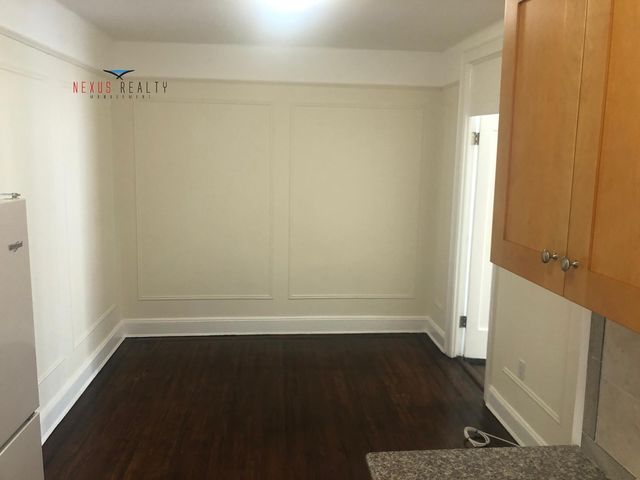 4322 58th St Apt 1R, New York City, NY 11377