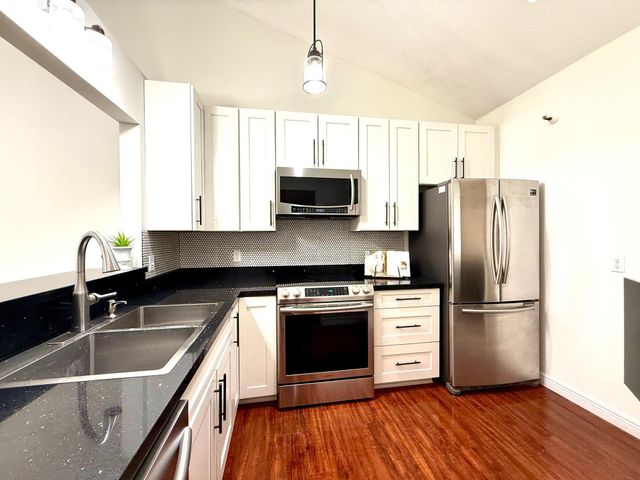 7605 Edinborough Way 6314, Edina, MN 55435