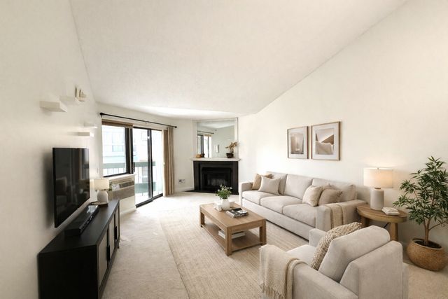 7605 Edinborough Way 6314, Edina, MN 55435