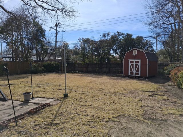 422 Grace Drive, Richardson, TX 75081