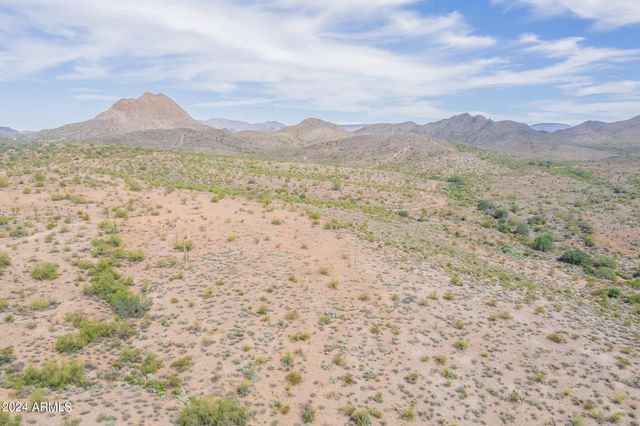 3630 W RIVERA Drive 3, New River, AZ 85087