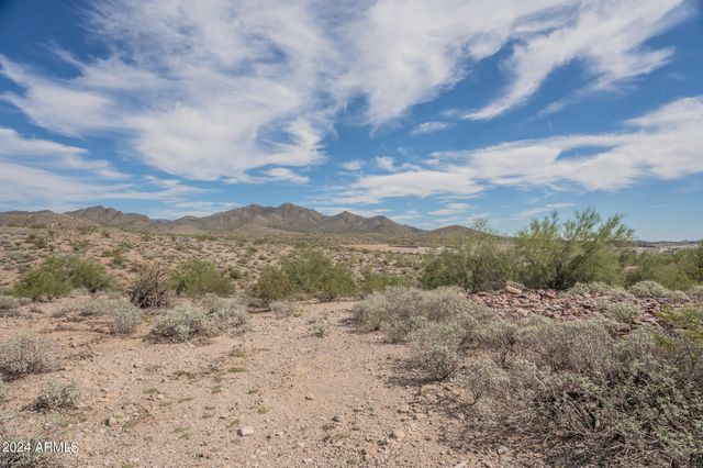 3630 W RIVERA Drive 3, New River, AZ 85087