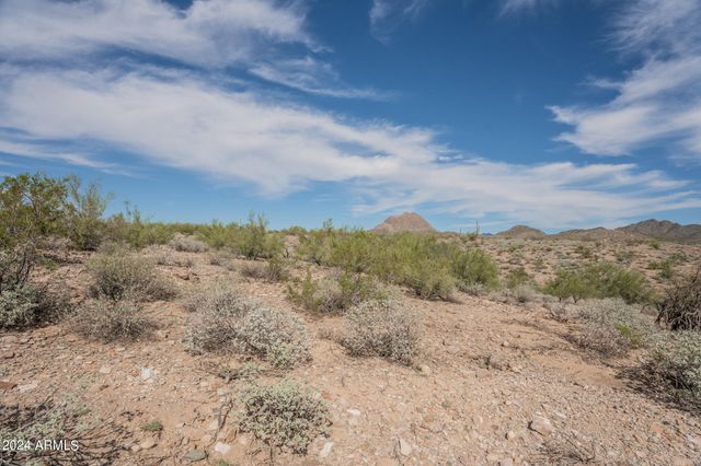 3630 W RIVERA Drive 3, New River, AZ 85087