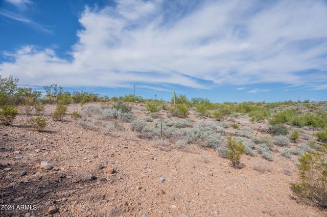 3630 W RIVERA Drive 3, New River, AZ 85087