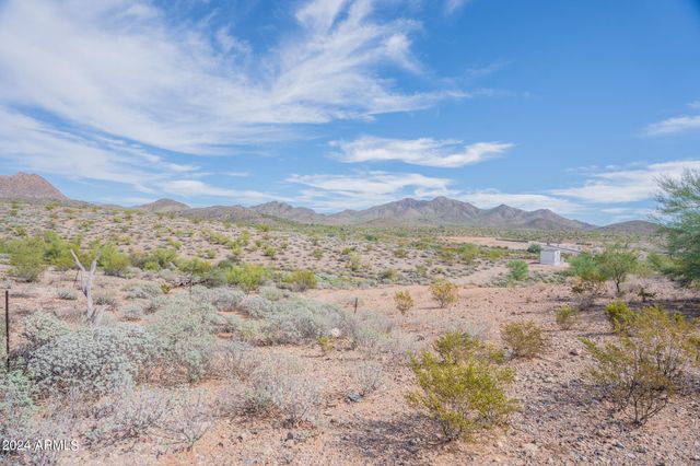 3630 W RIVERA Drive 3, New River, AZ 85087