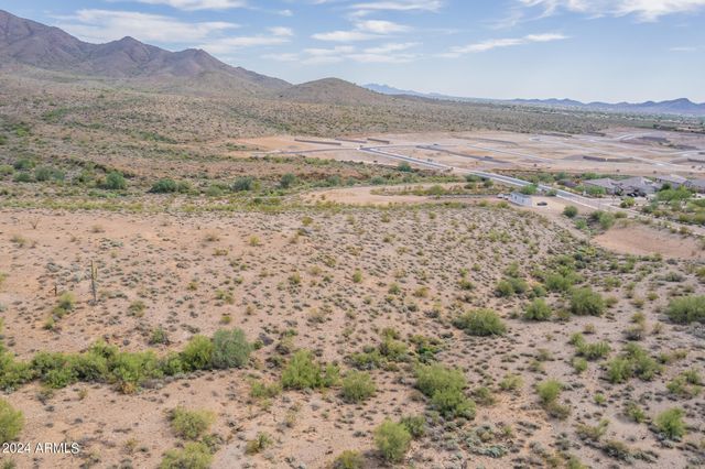 3630 W RIVERA Drive 3, New River, AZ 85087