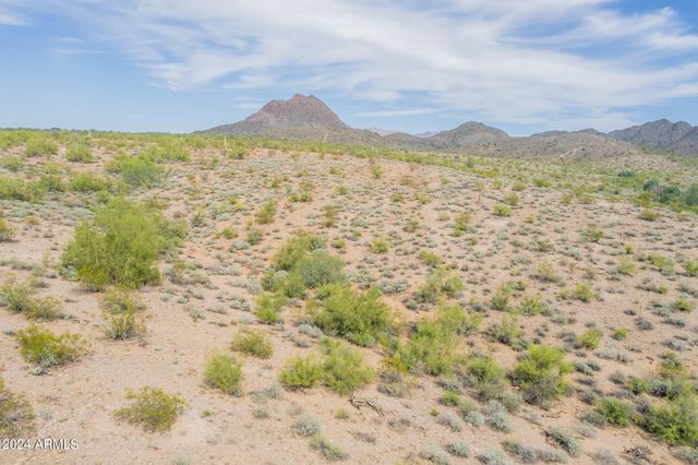 3630 W RIVERA Drive 3, New River, AZ 85087