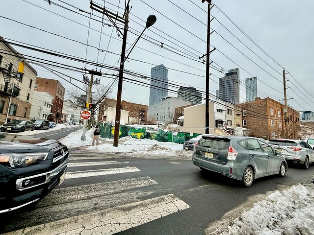 173 BALDWIN AVE, Jc, Journal Square, NJ 07306