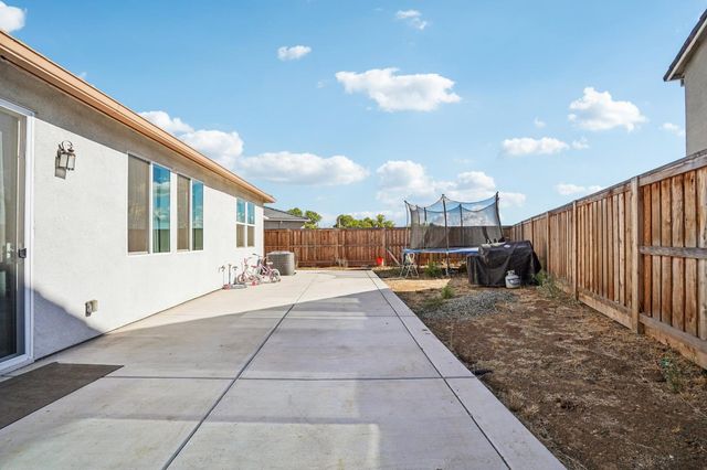 1958 Cannon Ct, Olivehurst, CA 95961