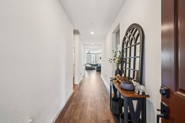 1958 Cannon Ct, Olivehurst, CA 95961