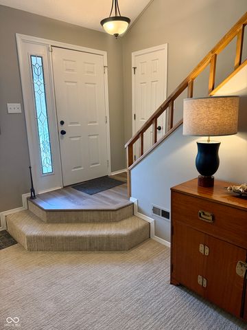 9093 Cinnebar Drive, Indianapolis, IN 46268