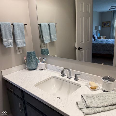 9093 Cinnebar Drive, Indianapolis, IN 46268