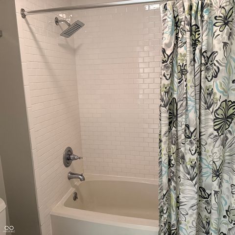 9093 Cinnebar Drive, Indianapolis, IN 46268