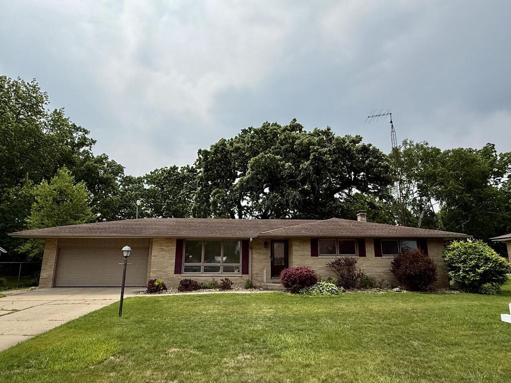 4205 86th STREET, Kenosha, WI 53142